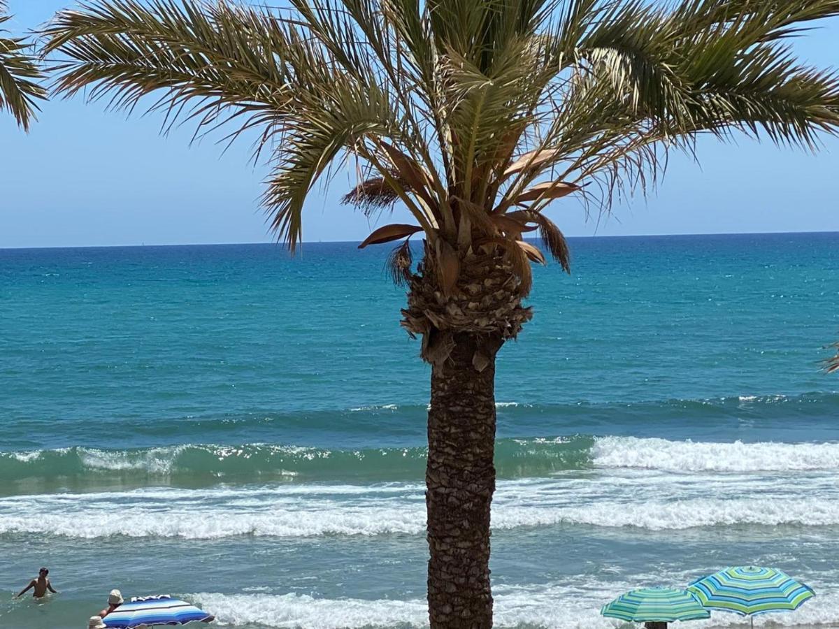 Apartamento Frente Al Mar En El Campello Bagian luar foto
