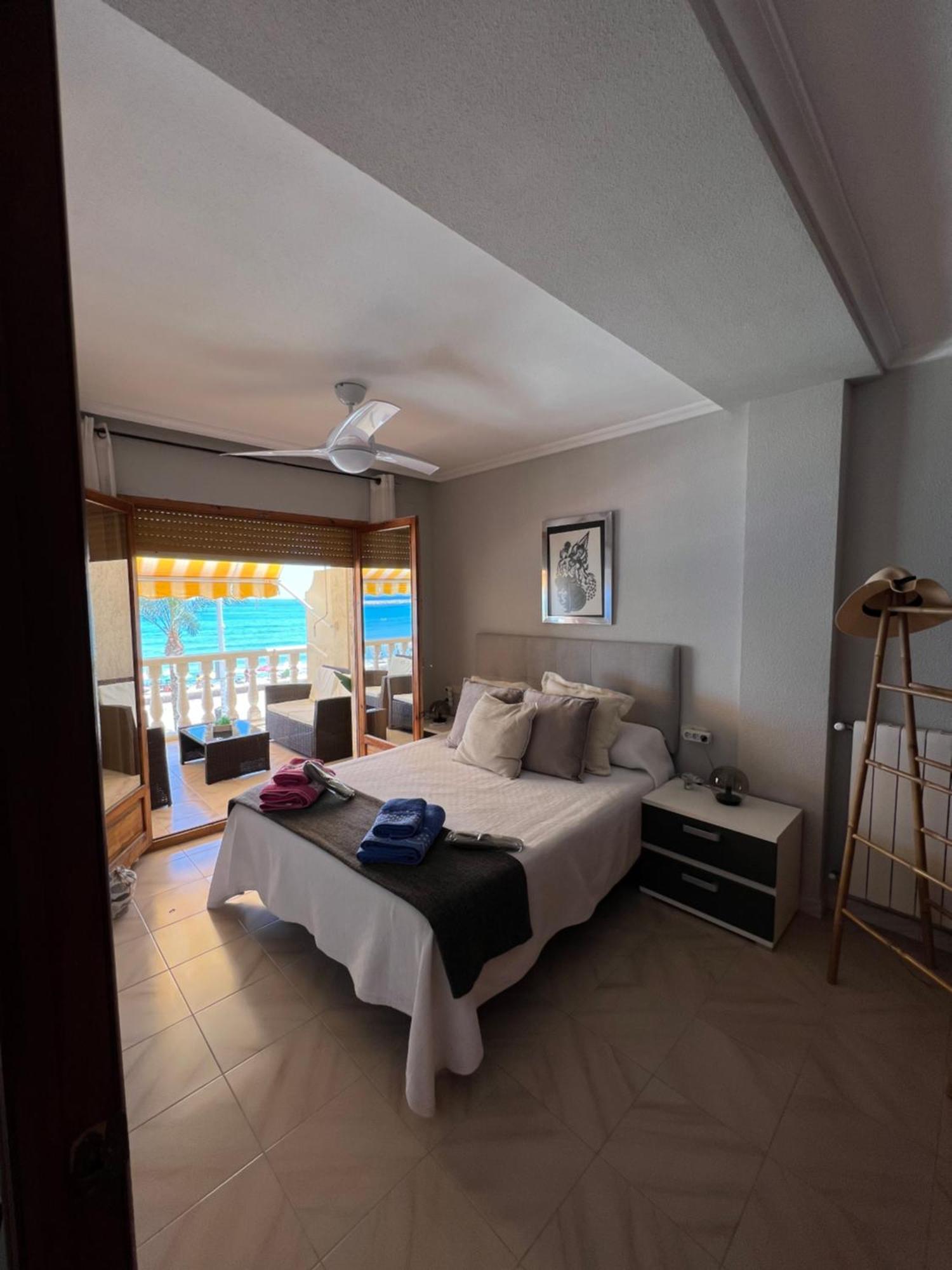 Apartamento Frente Al Mar En El Campello Bagian luar foto