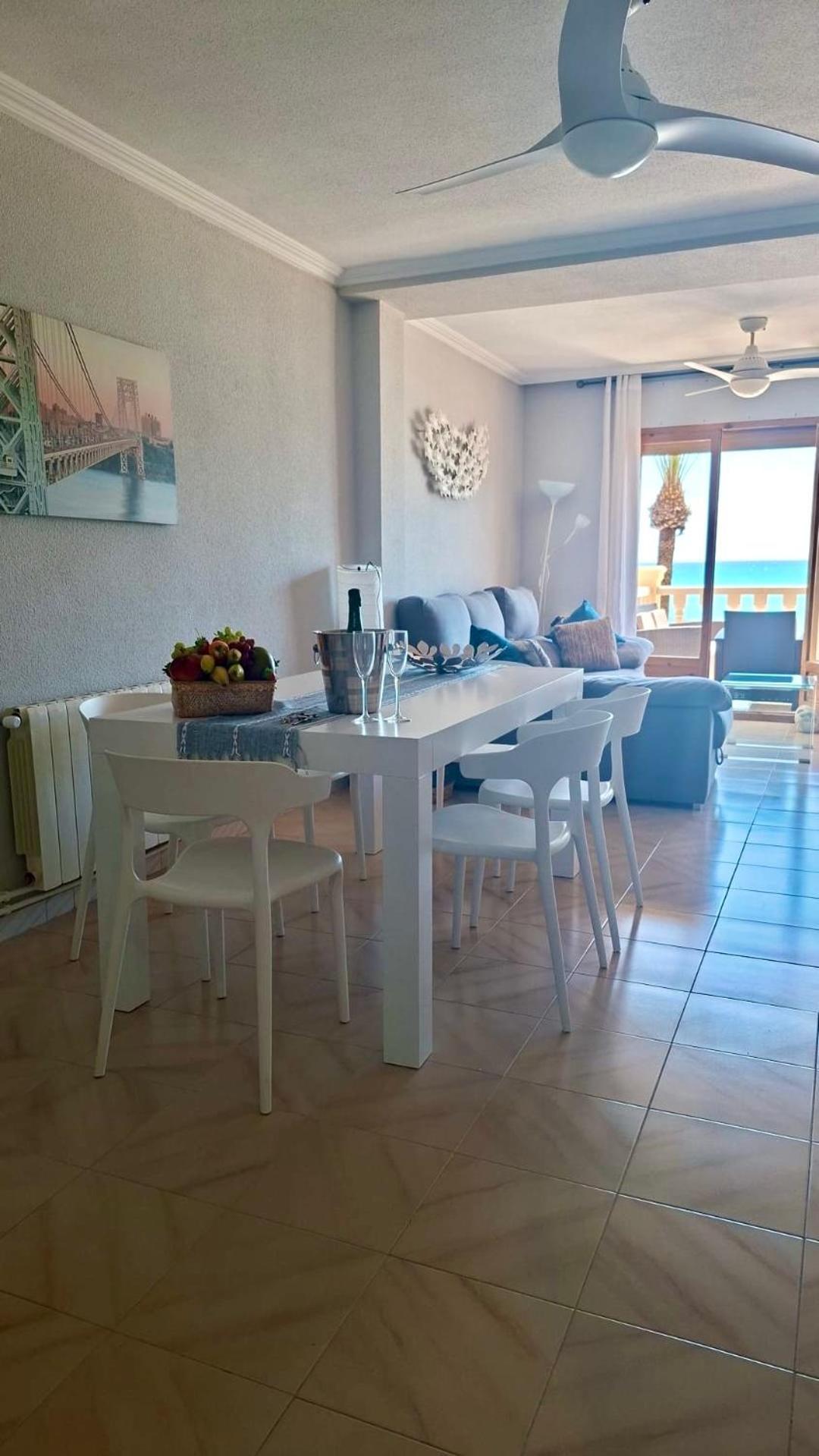 Apartamento Frente Al Mar En El Campello Bagian luar foto
